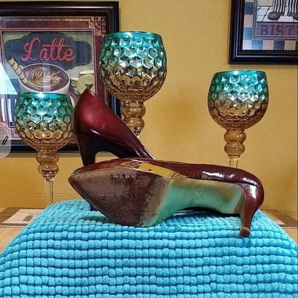 Used Shoes! - Picture 3 of 3